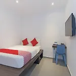 Oyo 135 Menteng Guest House